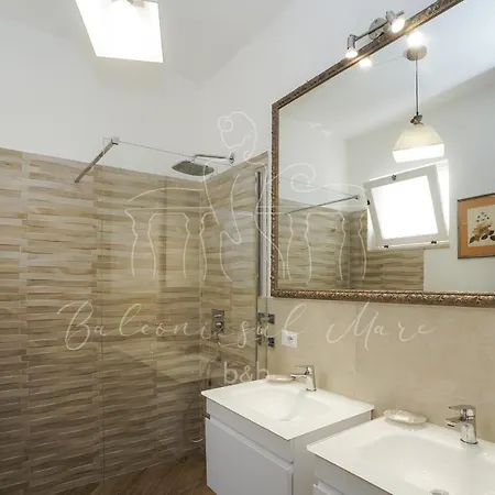 Bed & Breakfast Balconi Sul Mare 4*