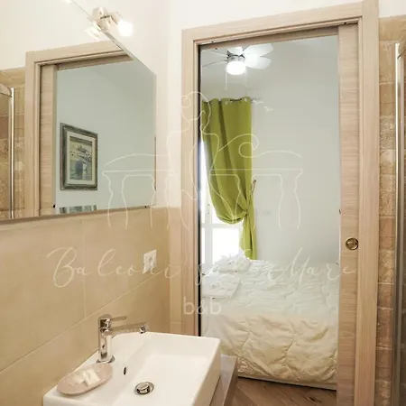 Balconi Sul Mare Bed & Breakfast 4*