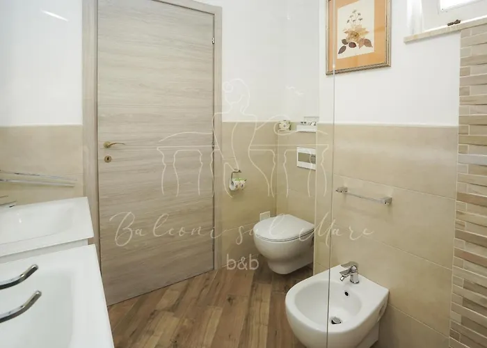 Alojamento de Acomodação e Pequeno-almoço Balconi Sul Mare 4*